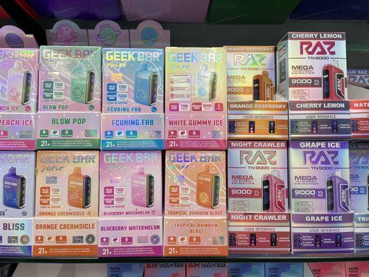 Geek bars and raz are in stock