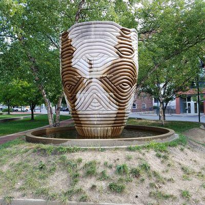 Bloomington Stoneware by Brad Goldberg (1996) - the water flows over the top and collects in the pool below