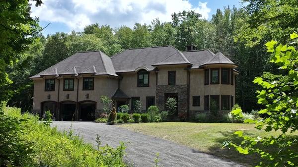 Custom home designed by CBDB Architects.