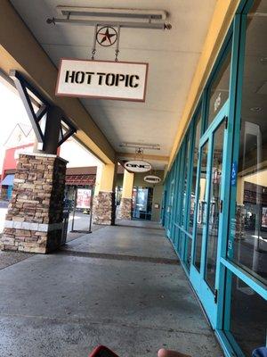 Hot Topic