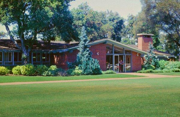 Menlo Park main library as it appeared around the time it was built in 1957. This image shows the original facade, now used as a side entry.