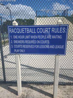 Racquetball court rules