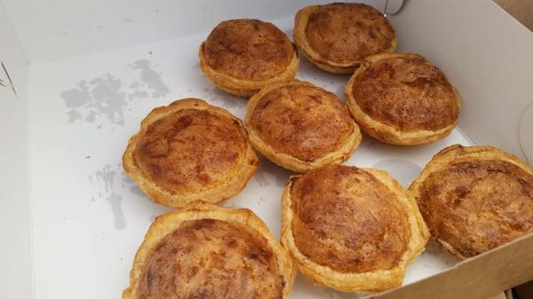 Pastéis de Coco (Coconut tarts)