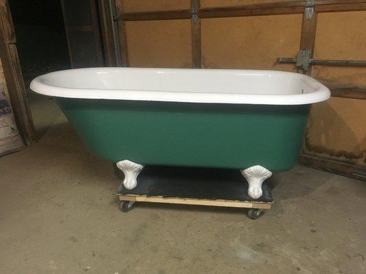 Claw foot tubs