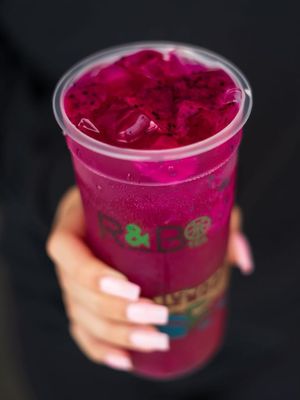 Dragonfruit Mango Green Tea