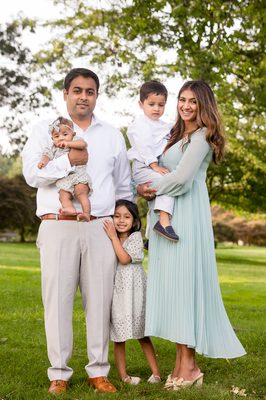 Family Photo Session at Waveny Park