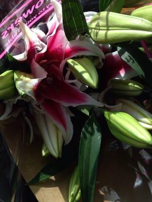 Skyline Flowers - Los Feliz Farmers Market