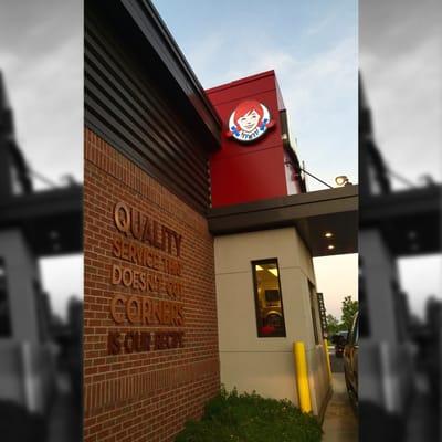 A formerly underwhelming, underperforming Wendy's made way for one w/ a solid interior & steady drive-thru line. Forget Sonic!!!