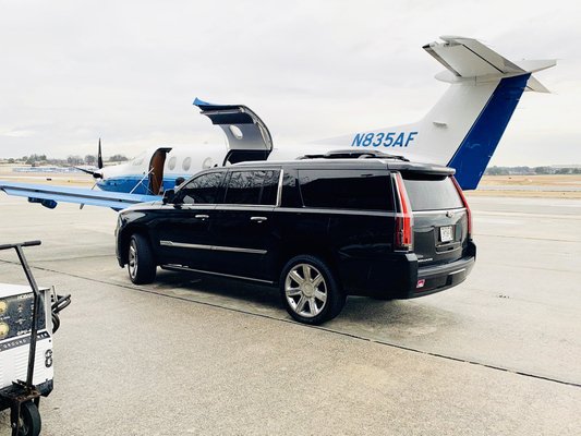 One Atlanta limousine. We are here one click away.