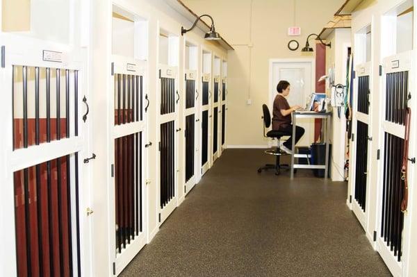 Our Boarding and Daycare facility features 24/7 staffing, "Anytime Drop Off and Pick Up," and regular email updates on your pet