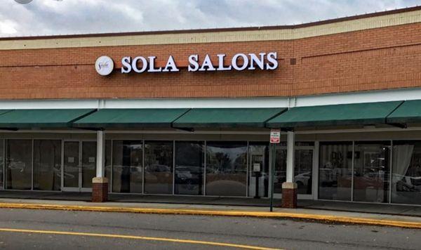 RonaBunch Inc. is located inside Sola Salons Studios @ River Place Shopping Center