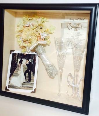 Complete your wedding keepsake with a photo or other cherished mementos.