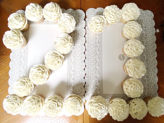 Yellow cake with Italian meringue buttercream