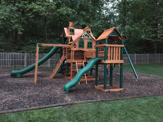 Gorilla Empire Extreme Swing Set