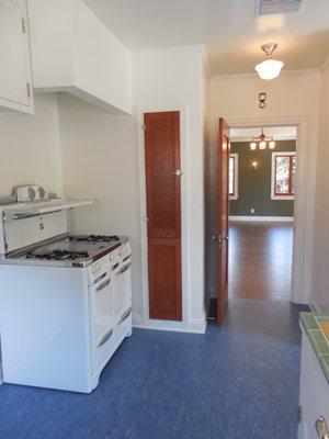 California Bungalow - 1925 - Pasadena. Kitchen into Living Room.