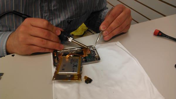 iPod Touch Soldering