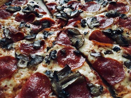 Pepperoni & mushrooms