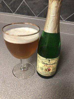 Lindeman's Peche Lambic