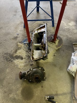 BMW oil pan