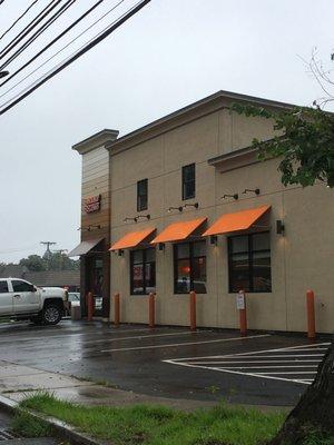 Dunkin Donuts of Framingham -- 444 Franklin St, Framingham          Exterior