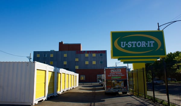 U-Stor-It Self Storage of Auburn Gresham 606020 Outdoor Drive Up Storage Units and Moving Truck