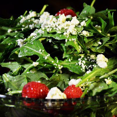 Organic Arugula Salad with Gorgonzola