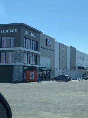 U-Haul Moving & Storage of Elk Grove