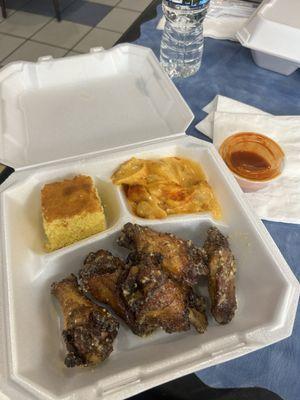 Ranch wings with Mac & Cheese and cornbread