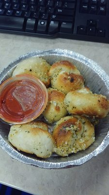 The best garlic knots