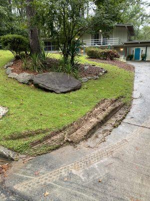 housewarming gift from B&B: huge chunk taken out of my new lawn