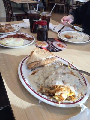 Amazingness!steak stuffed hashbrowns