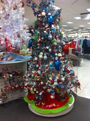 Awesome Christmas tree at Kohl's!