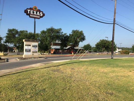 Office located behind Texas Roadhouse Steakhouse on 281 south of 1604 in North Central San Antonio