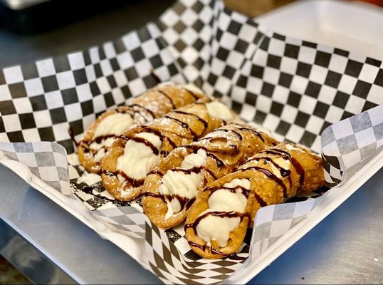 Cannolis (2 per order)