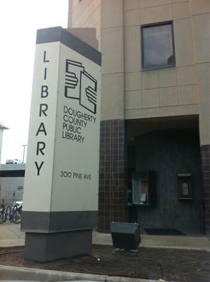 Dougherty County Public Library