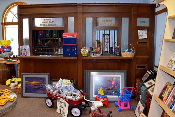 Harlansburg Station Museum gift shop