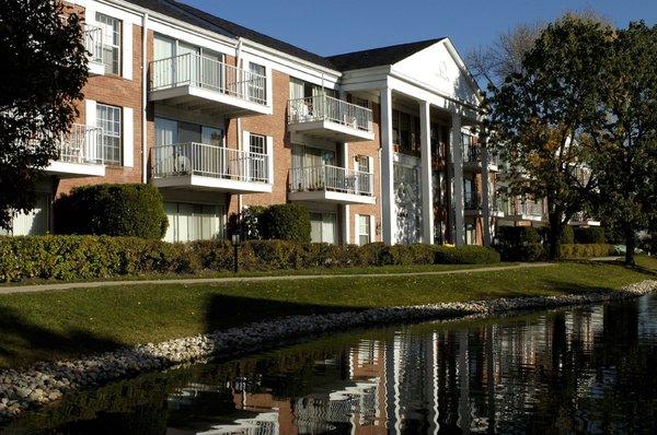 Versailles on the Lakes Oakbrook*