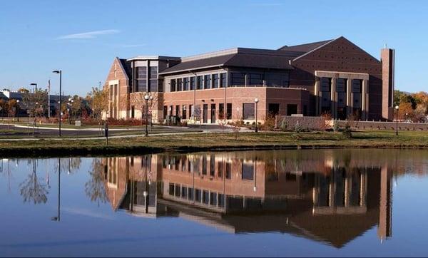 Mamie Doud Eisenhower Public Library