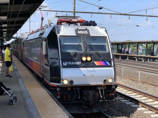 NJ Transit Station - Linden