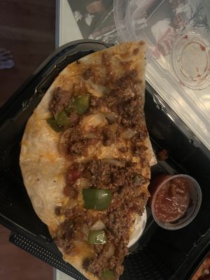 Quesadilla. Ground beef only. Where's the other meat??? Cheese curds were good but will probably not come back