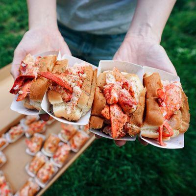 Picnic in the park the Maine way with our lobster roll tray! Visit LukesLobster.com/catering to add a taste of ME to your next park meetup.