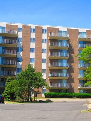 Mid-Rise Building with elevators