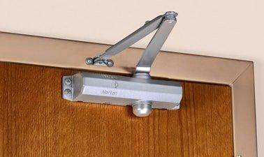 Standard commercial door closer