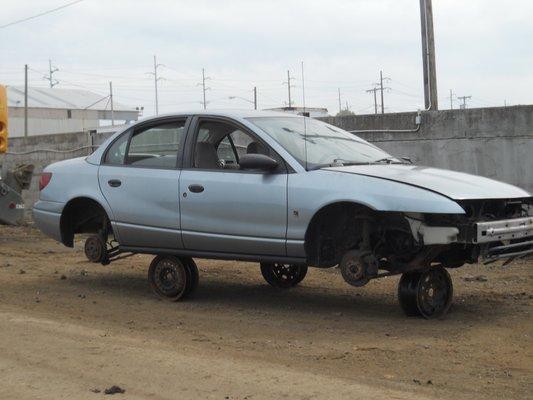 Ben Weitsman recycling also takes cars.