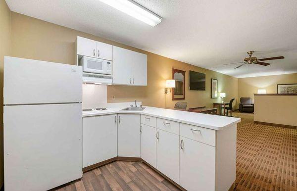 Extended Stay America - Chicago - Schaumburg - I-90