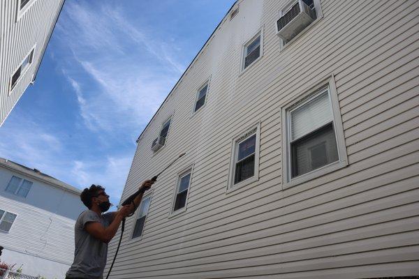 Vinyl siding soft washes is whats we are known for! Beautify & preserve your home siding this summer and get a free quote today!