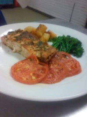 This is one of my most famous dish fish ,tomato, potato, broccoli