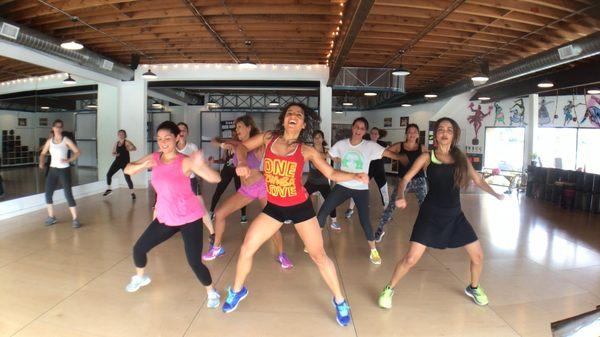 Do you like Reggaeton? If the answer is YES... you have to be here every MON - WED - FRI at 7:30 am in the Zumba Party with Mariajose.