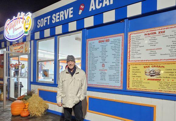 ROSARIO S. CASSATA AT RALPH'S FAMOUS ITALIAN ICES IN DIX HILLS, LONG ISLAND, NEW YORK.