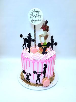 Love my gim cake Www.panchisbakery.com